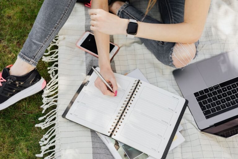 Ontwerp (Design) CAPS Document – Lesson Plans for FET Phase Grade 10 – 12